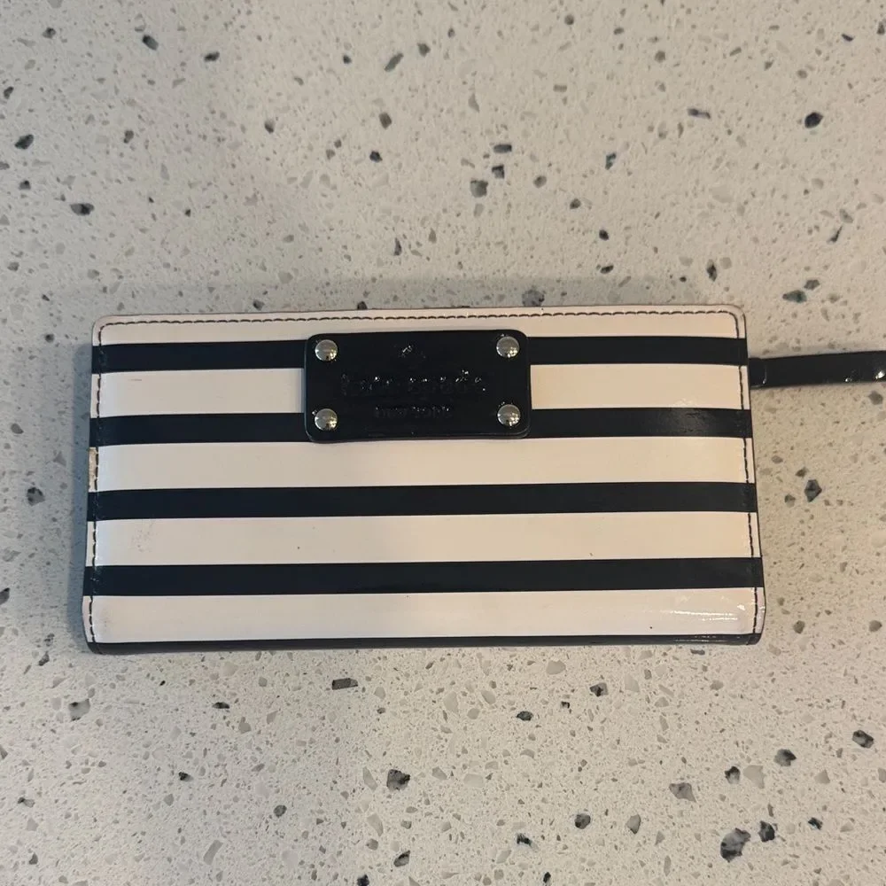 Kate Spade Black and White Leather Striped Clutch Wallet Snap Closure EUC